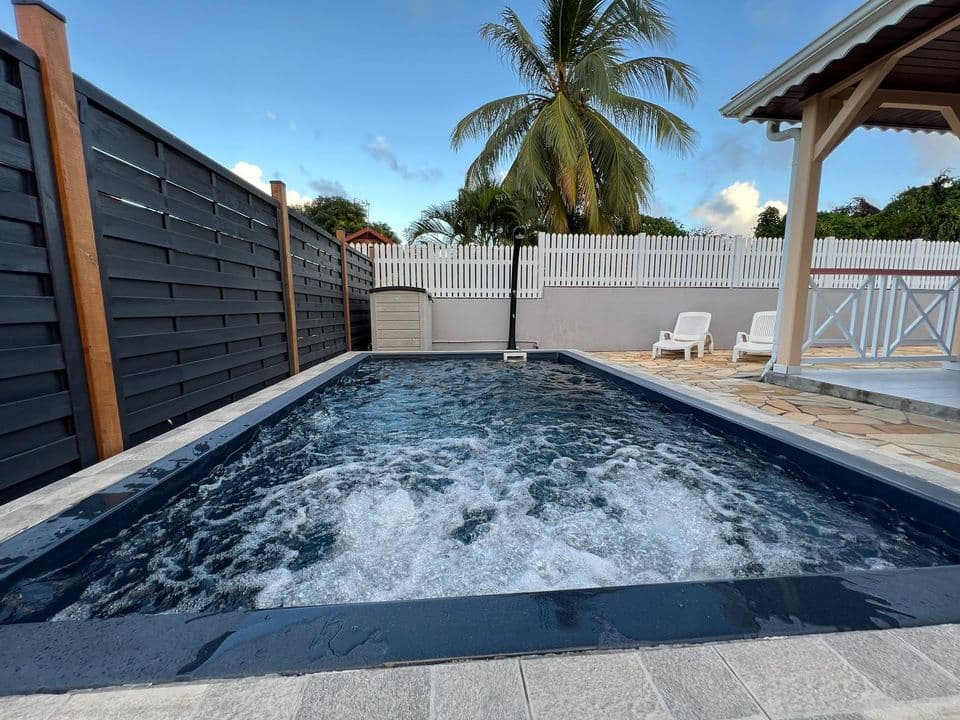 Marlin Noir — Piscine privée