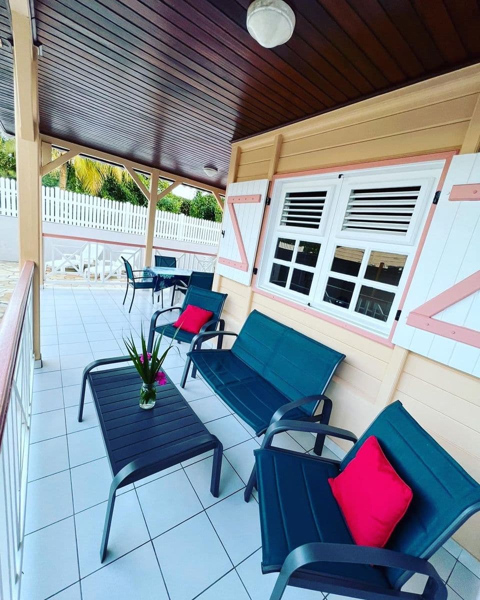 Marlin Noir — Terrasse couverte